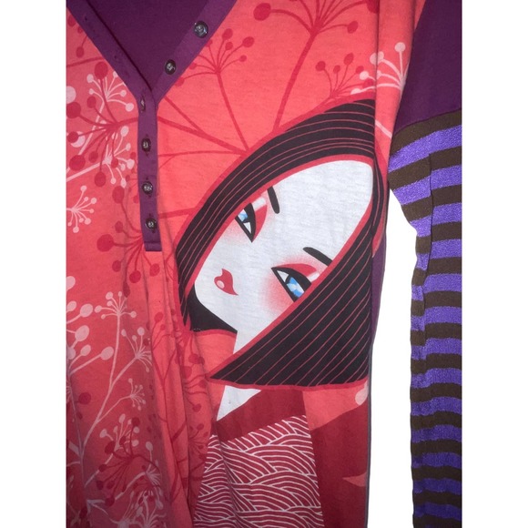 CUSTO Barcelona Graphic Printed Top - Picture 3 of 5